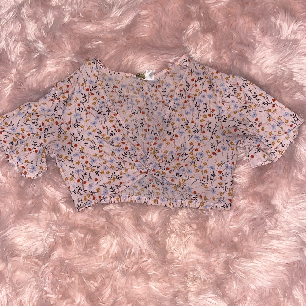 Pink floral croptop